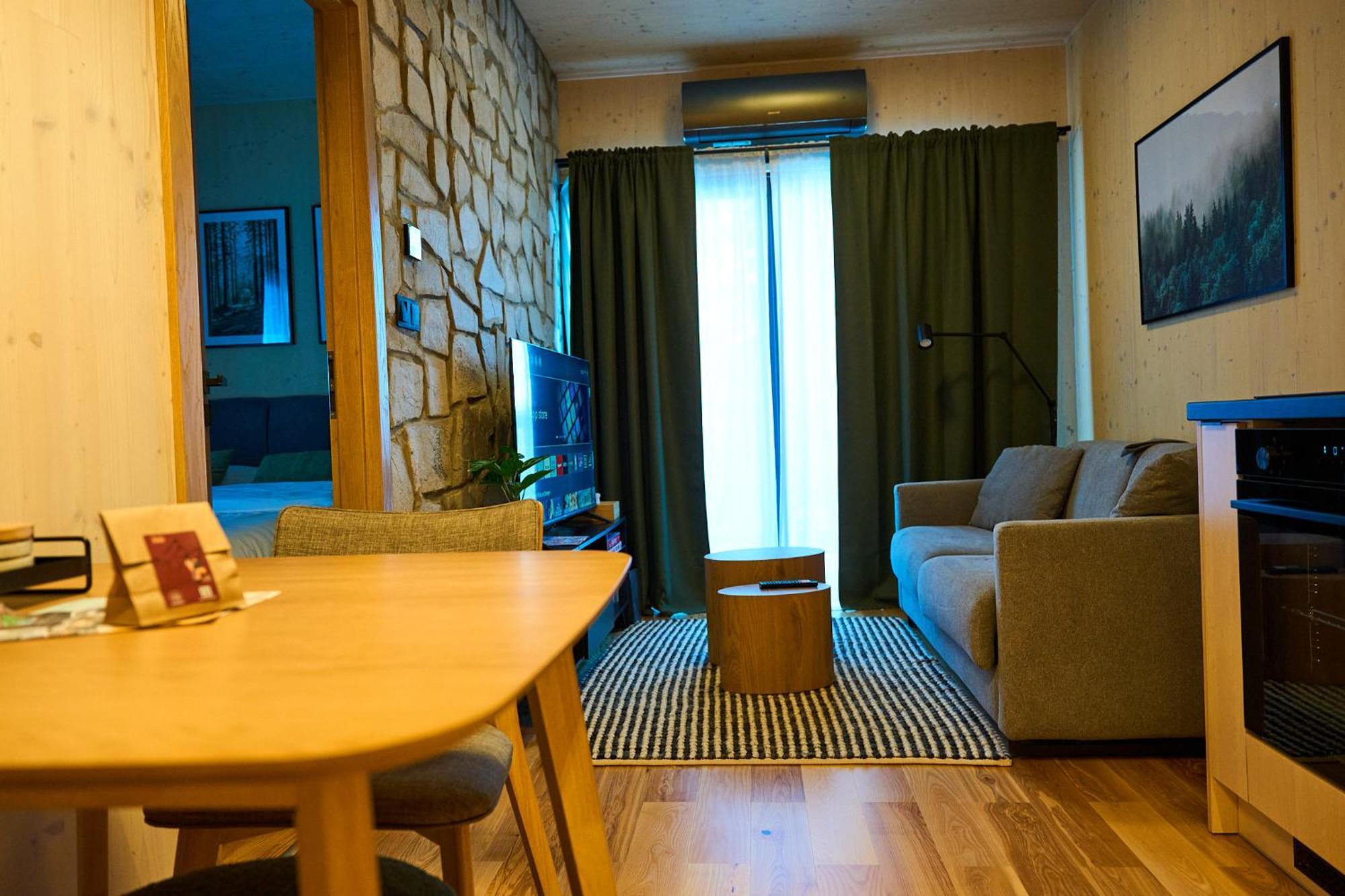 1-Bedroom Apartment Adam With Free Parking 迪马诺卡多林纳 外观 照片